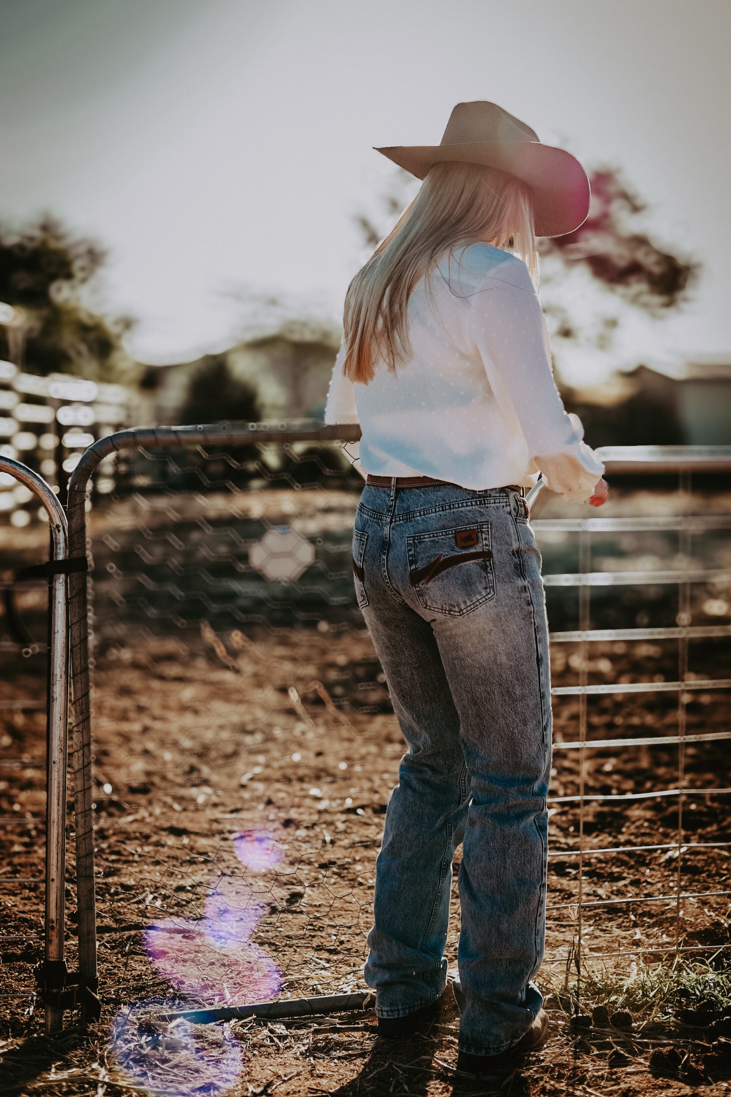 Temptress Jeans - LIGHT Wash
