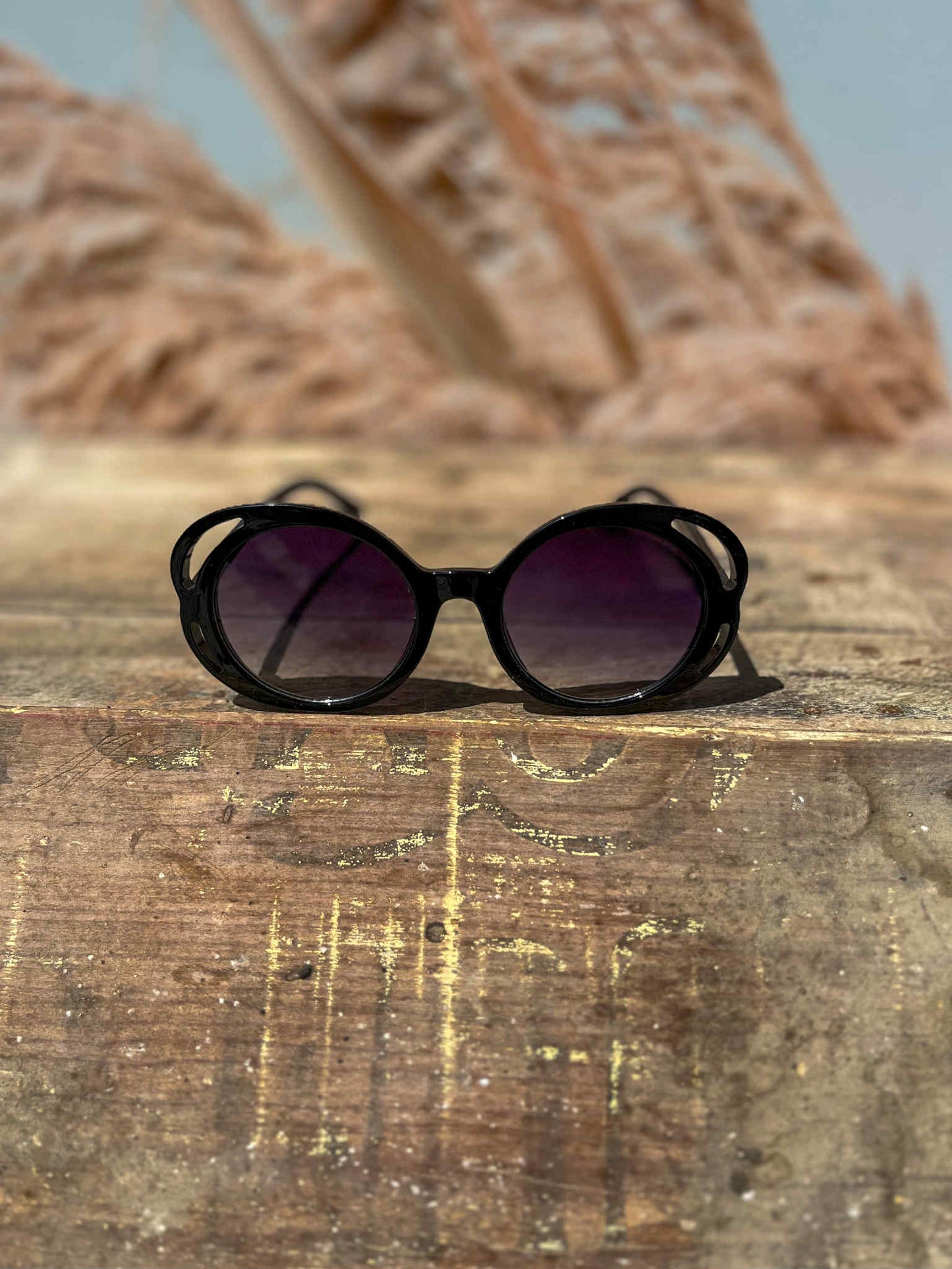 Miss BeeHave Black Stonker Sunnies