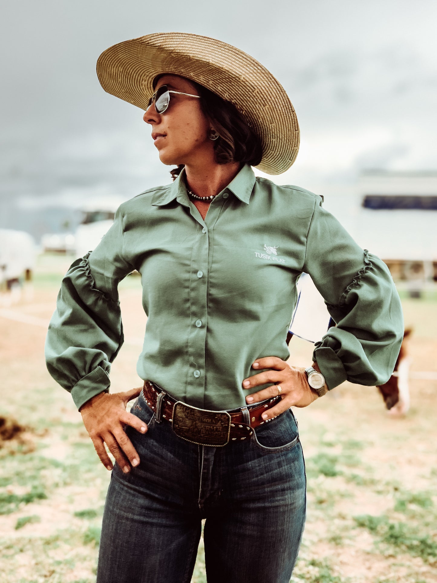 Tosca Balloon Sleeve Linen Arena Shirt