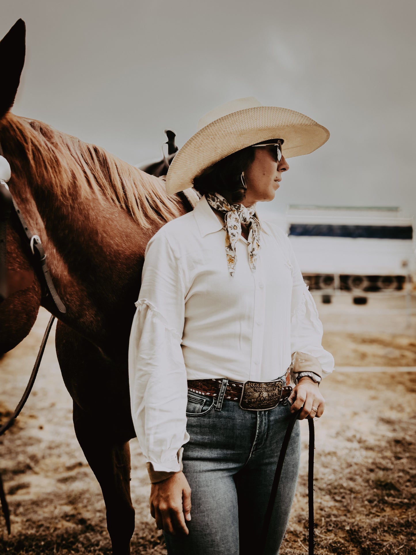 Pearl Herringbone Balloon Sleeve Linen Arena Shirt