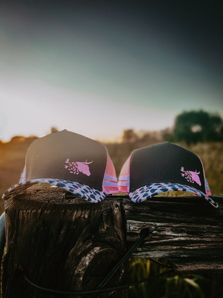 Tusik Flat Trucker Cap - Pink Leopard